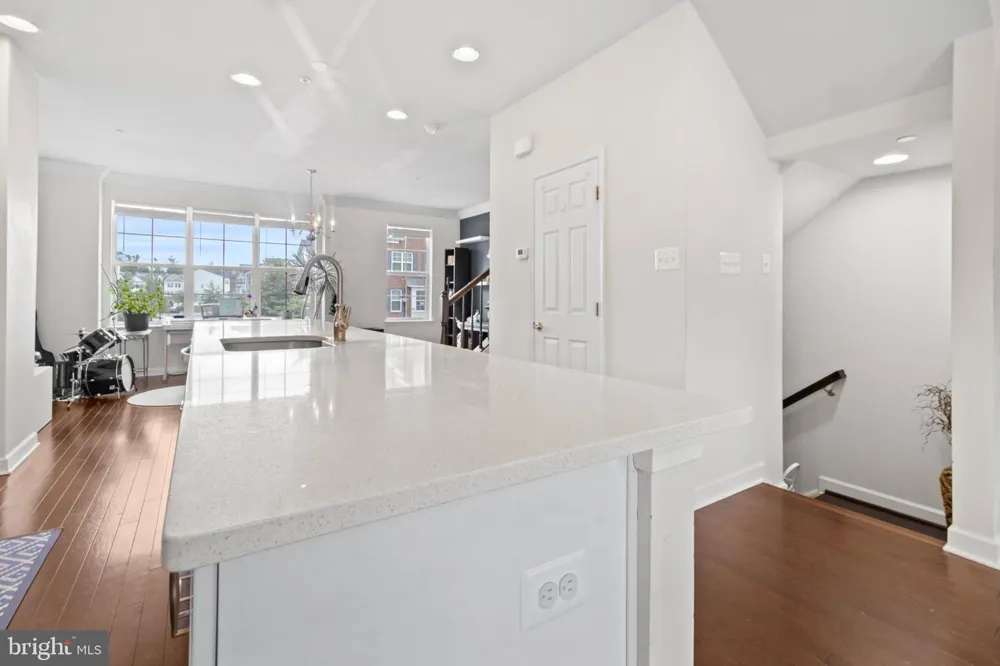 9505 SYCAMORE GRV Upper Marlboro, MD 20772