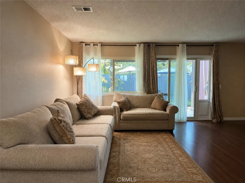 190 W Grove Street #2 Pomona, CA 91767