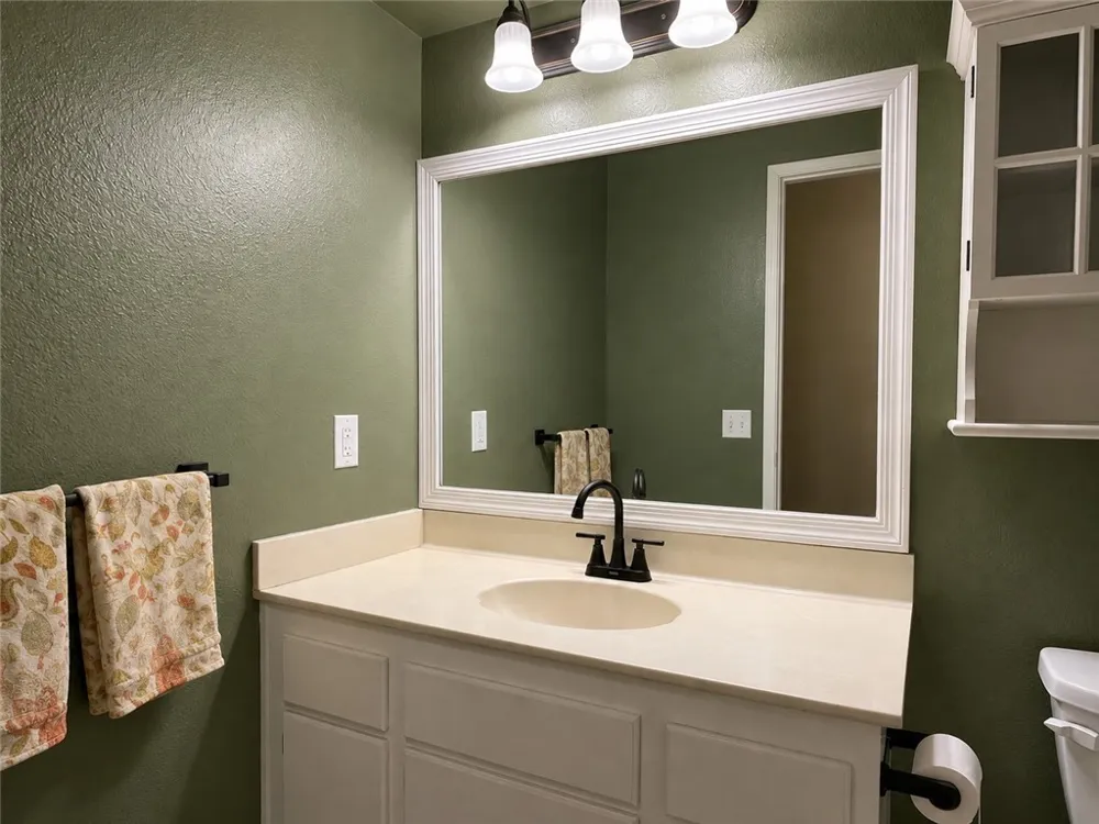 190 W Grove Street #2 Pomona, CA 91767