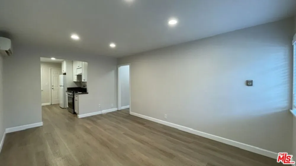 4110 Ocean View Boulevard #1/2 Montrose, CA 91020