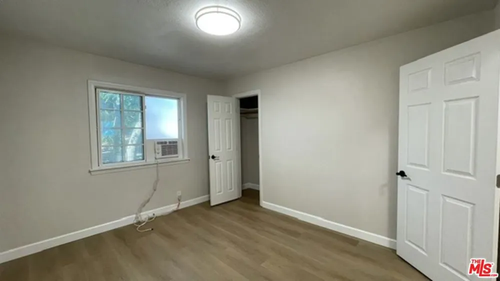 4110 Ocean View Boulevard #1/2 Montrose, CA 91020