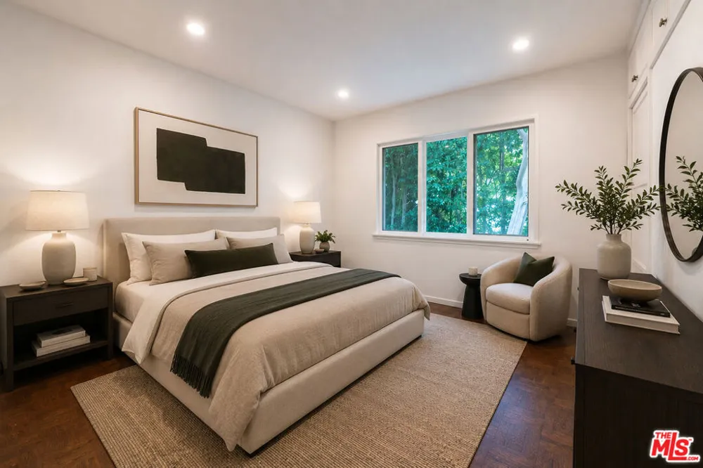 2559 Hutton Drive Los Angeles, CA 90210