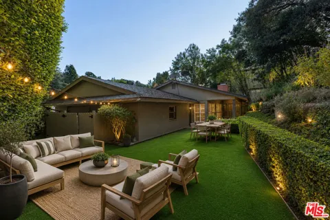 2559 Hutton Drive