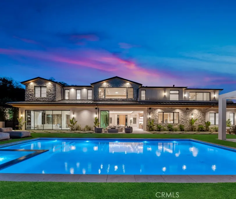 16708 Huerta Encino, CA 91436