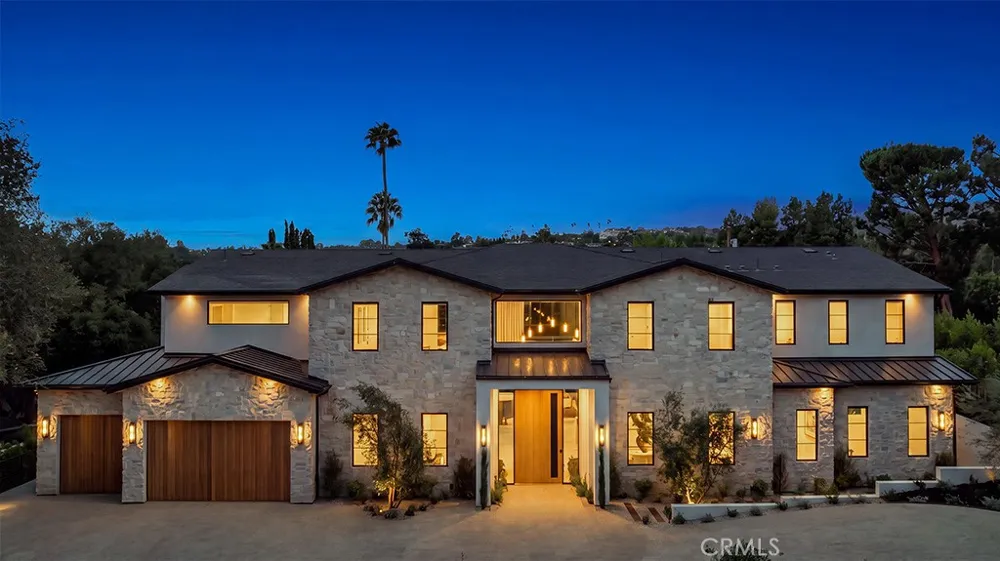 16708 Huerta Encino, CA 91436