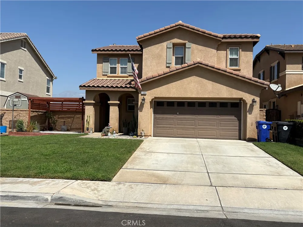 11984 Spartan Fontana, CA 92337