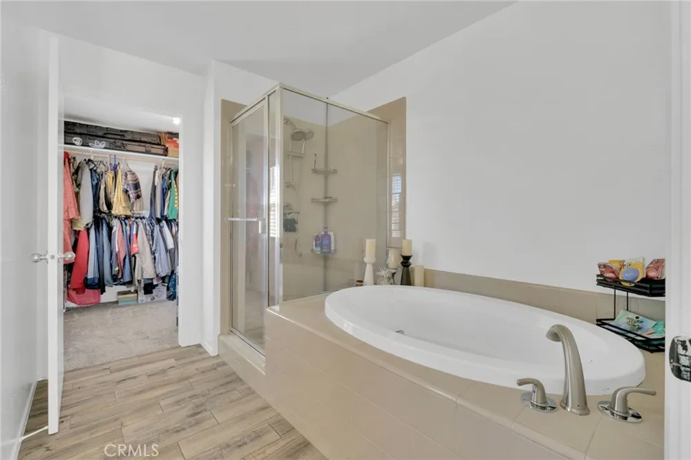 11984 Spartan Fontana, CA 92337
