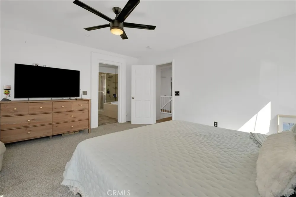 11984 Spartan Fontana, CA 92337