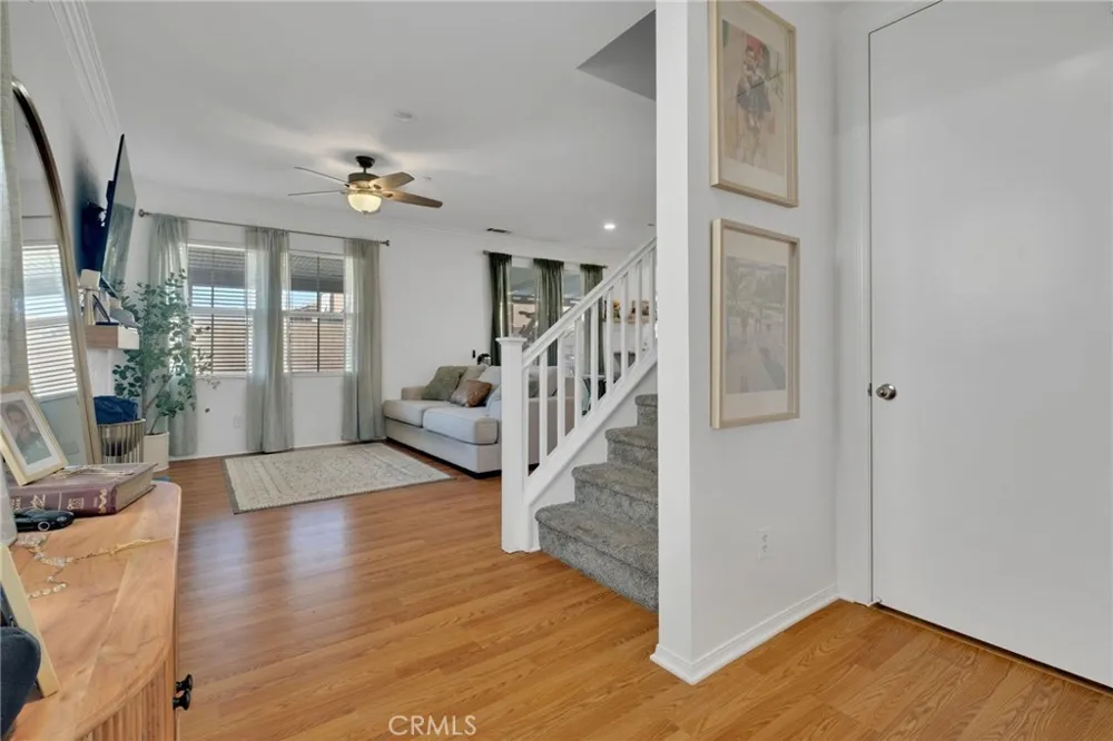 11984 Spartan Fontana, CA 92337