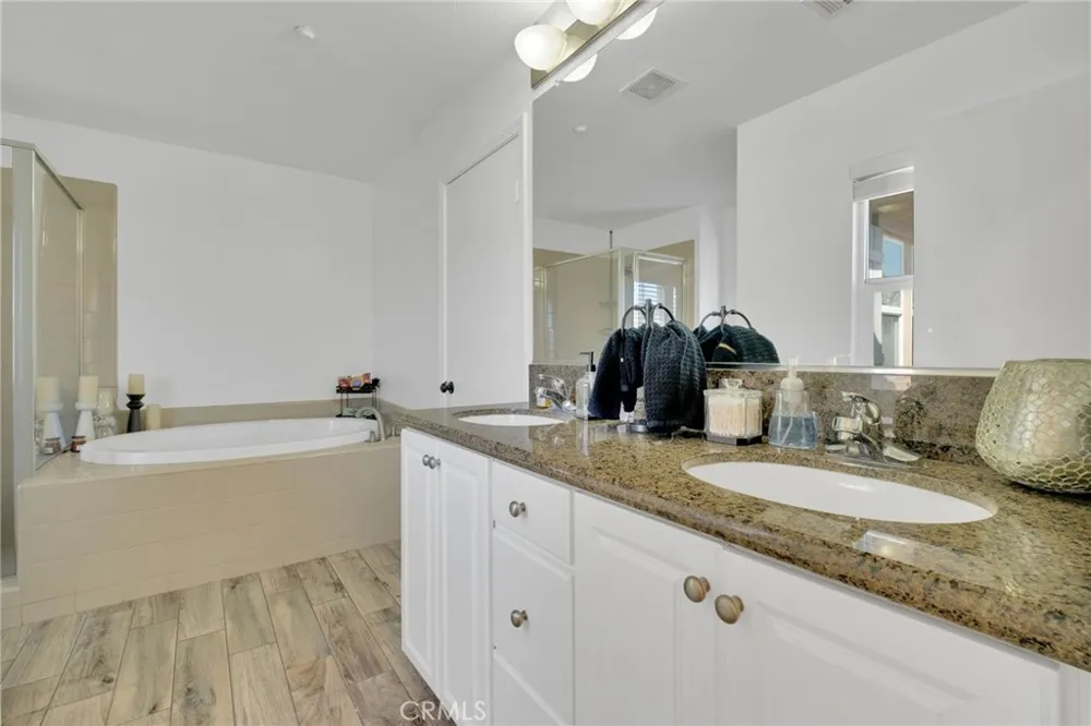 11984 Spartan Fontana, CA 92337