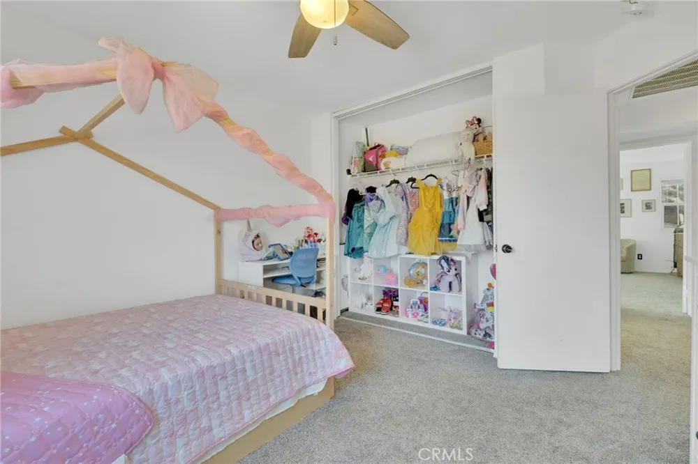11984 Spartan Fontana, CA 92337