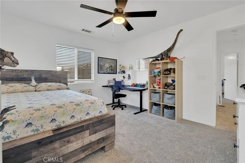 11984 Spartan Fontana, CA 92337