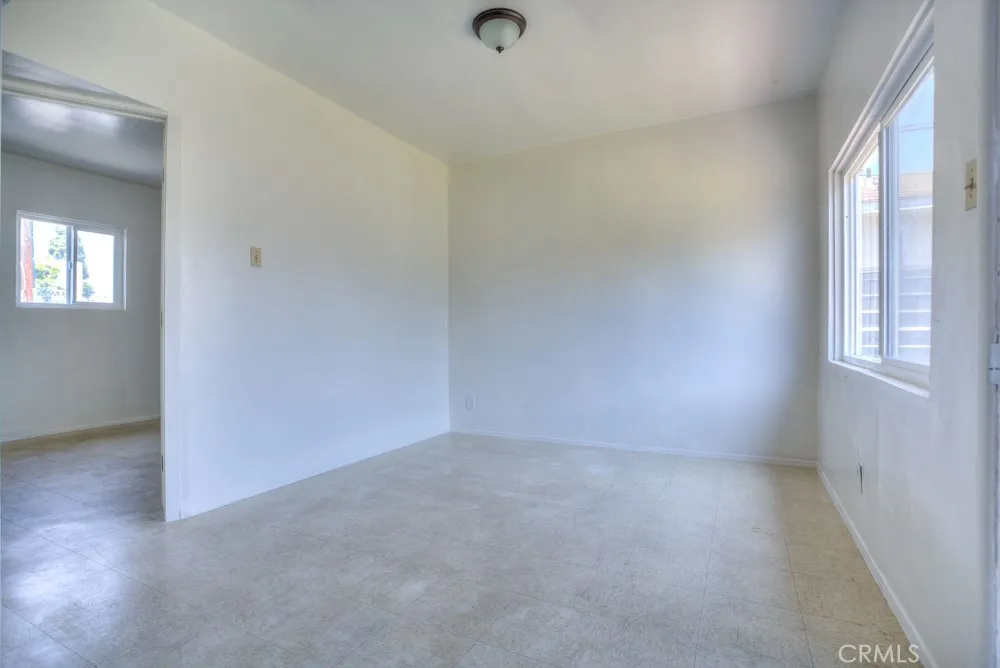 1003 Simmons Ave East Los Angeles, CA 90022