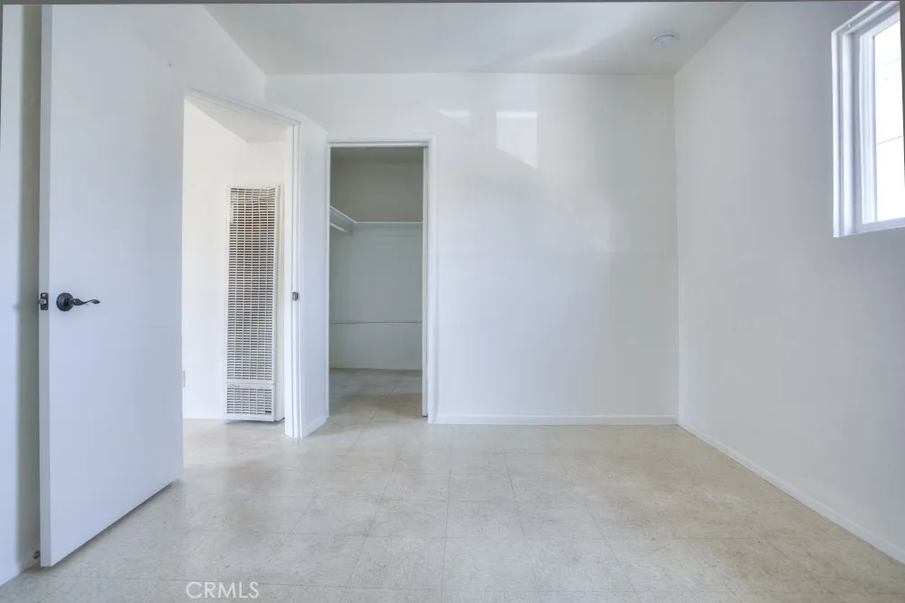 1003 Simmons Ave East Los Angeles, CA 90022