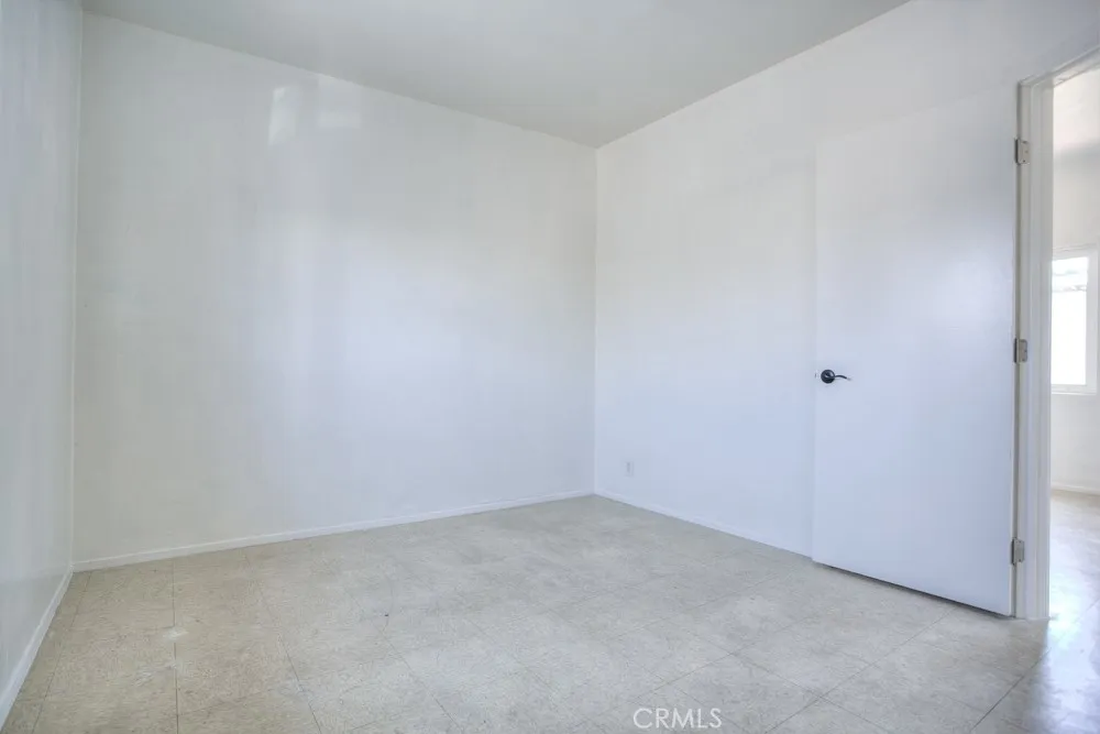 1003 Simmons Ave East Los Angeles, CA 90022