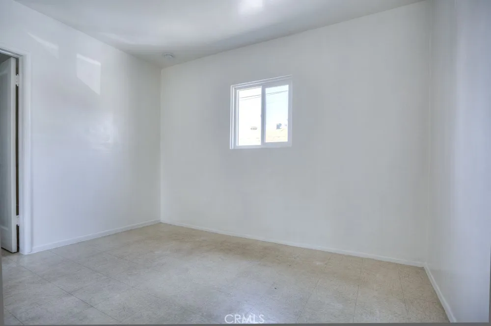 1003 Simmons Ave East Los Angeles, CA 90022
