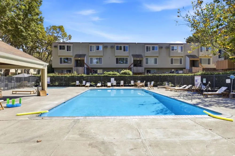 460 Auburn Way #18 San Jose, CA 95129