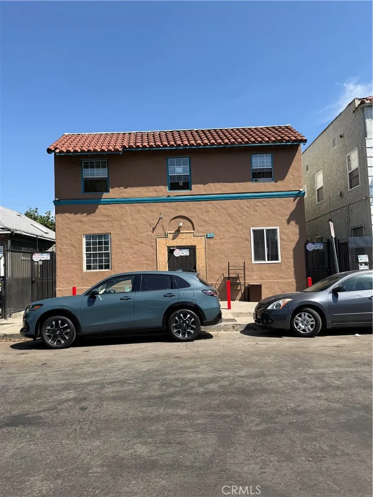 331 W 45th Street Los Angeles, CA 90037