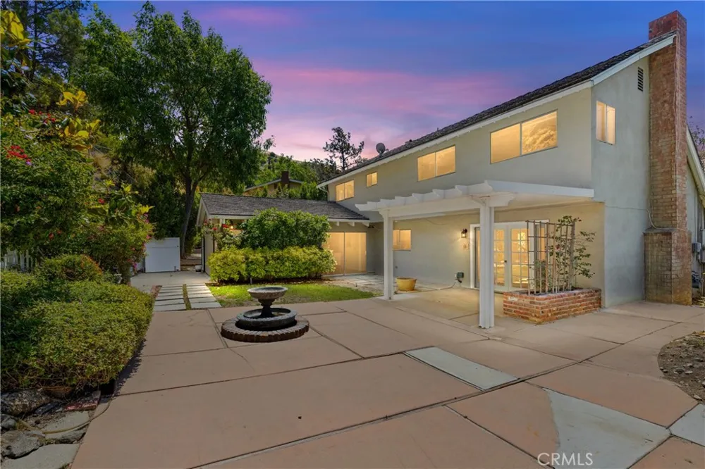 7971 Sangamon Avenue Sun Valley, CA 91352