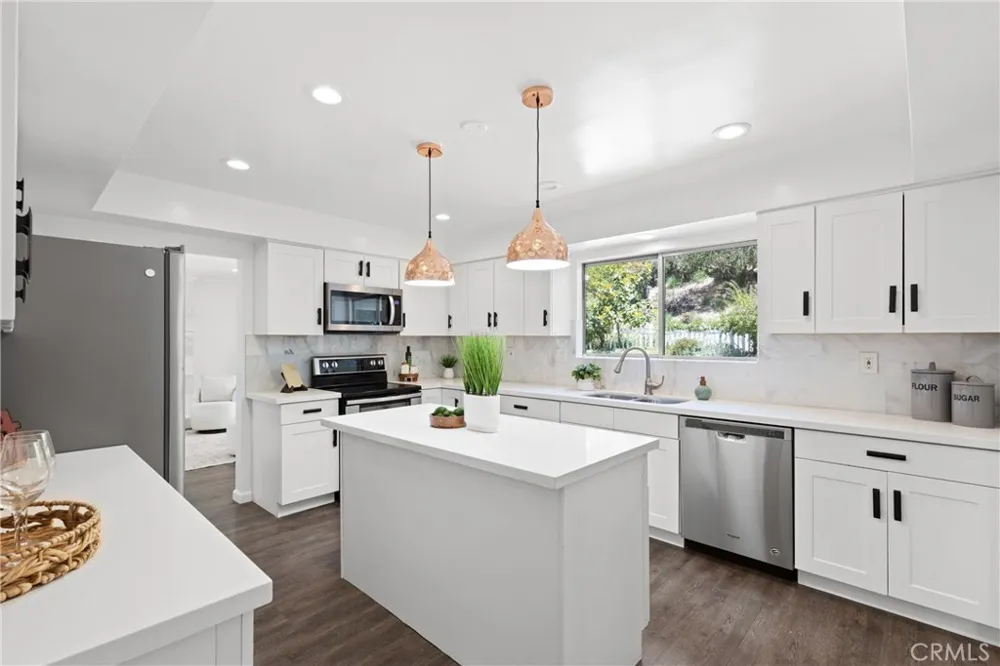 7971 Sangamon Avenue Sun Valley, CA 91352