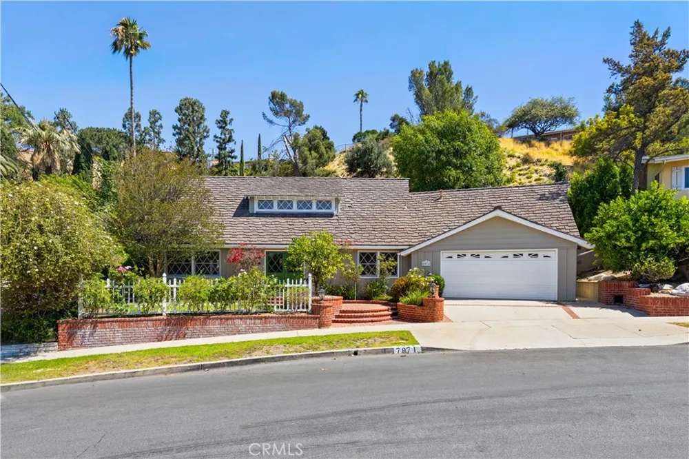 7971 Sangamon Avenue Sun Valley, CA 91352
