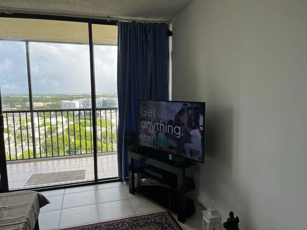 20335 W Country Club Dr #2302 Aventura, FL 33180
