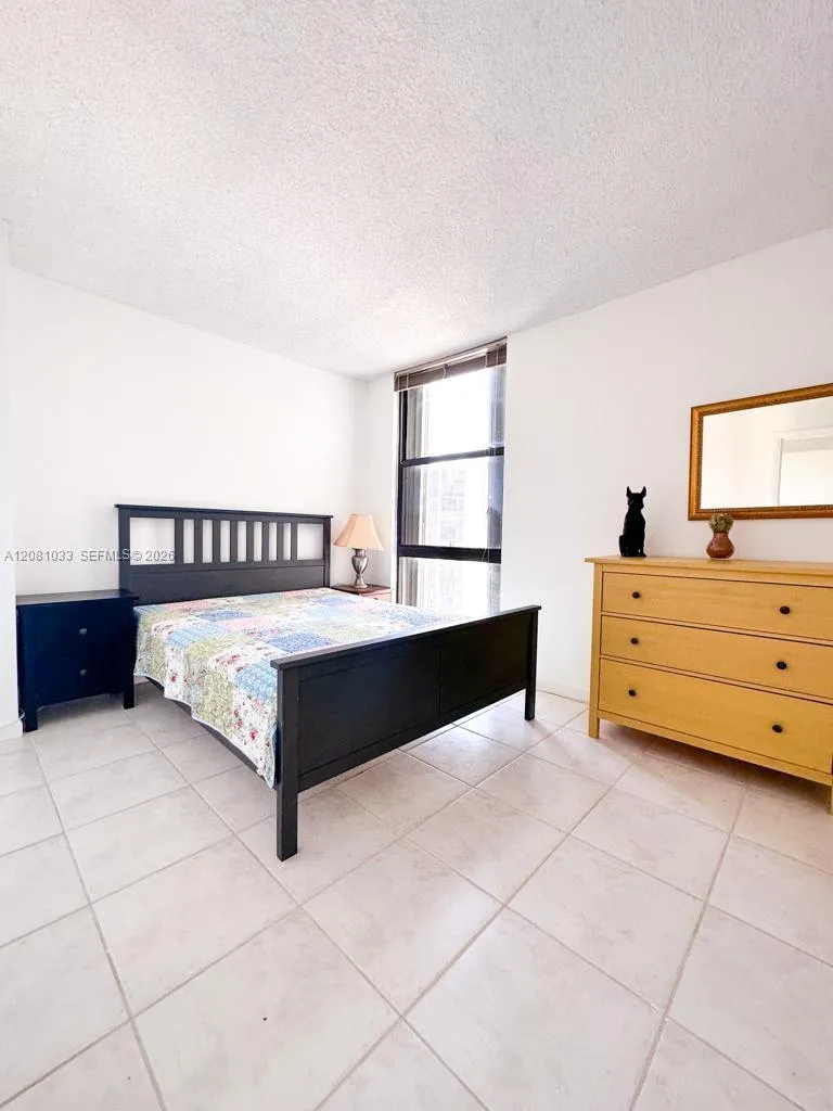 20335 W Country Club Dr #2302 Aventura, FL 33180
