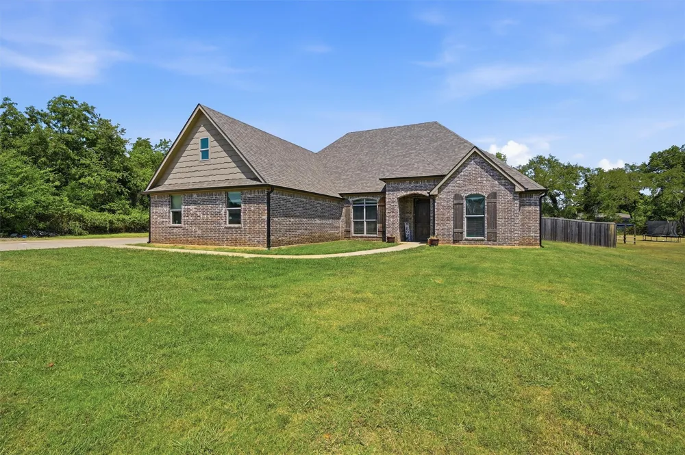 106 Highland Drive Durant, OK 74701