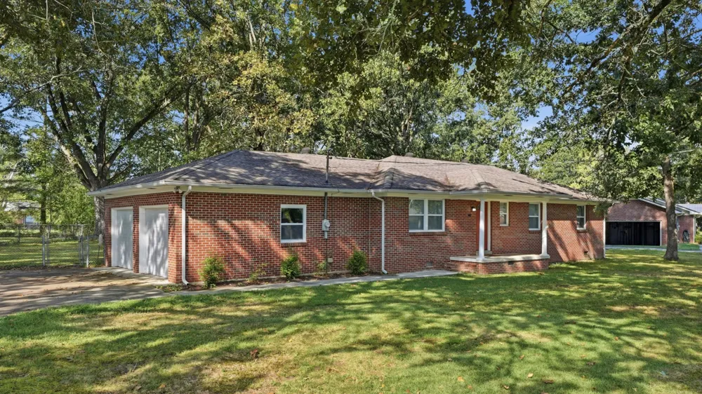 802 Lowry St Manchester, TN 37355