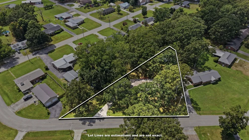 802 Lowry St Manchester, TN 37355