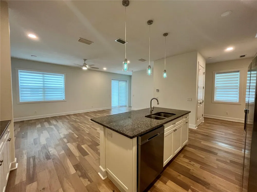 821 OAK BEND LANE Dunedin, FL 34698