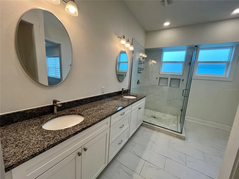 821 OAK BEND LANE Dunedin, FL 34698