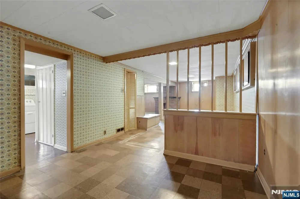 77 High Street Clifton, NJ 07014