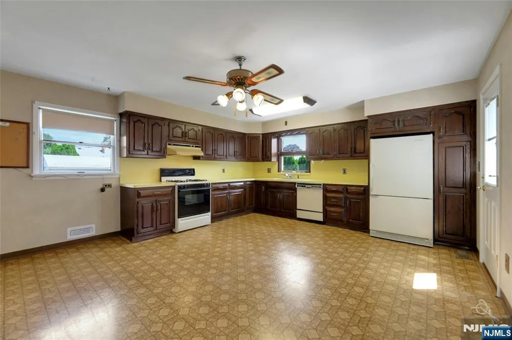77 High Street Clifton, NJ 07014