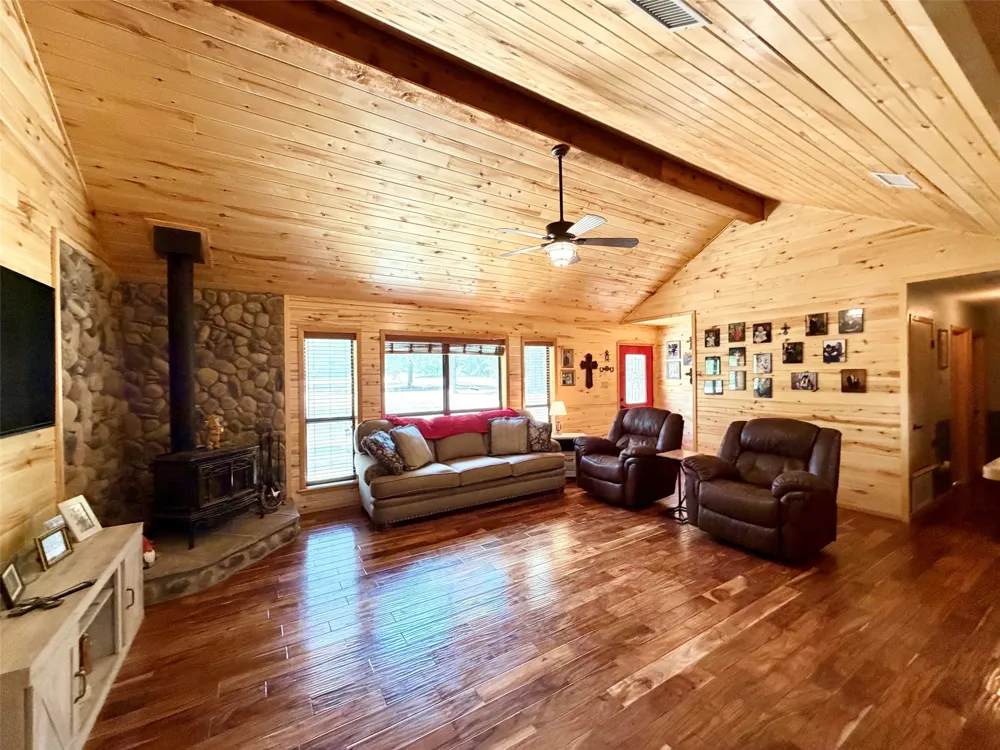 3341 Fm 778 Mineola, TX 75773