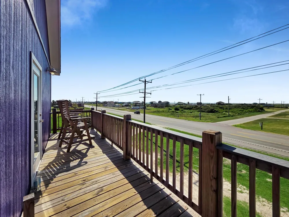 2302 Highway 87 Gilchrist, TX 77617