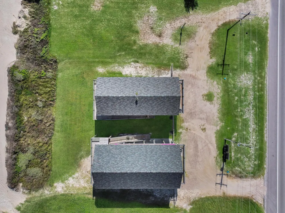 2302 Highway 87 Gilchrist, TX 77617