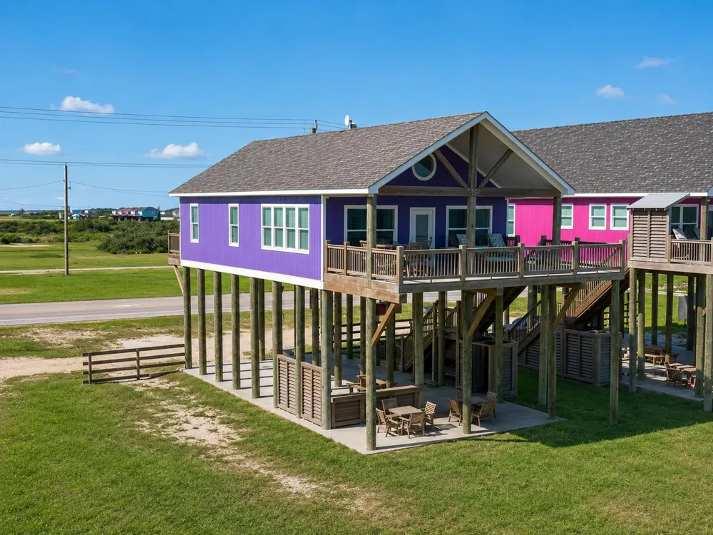 2302 Highway 87 Gilchrist, TX 77617