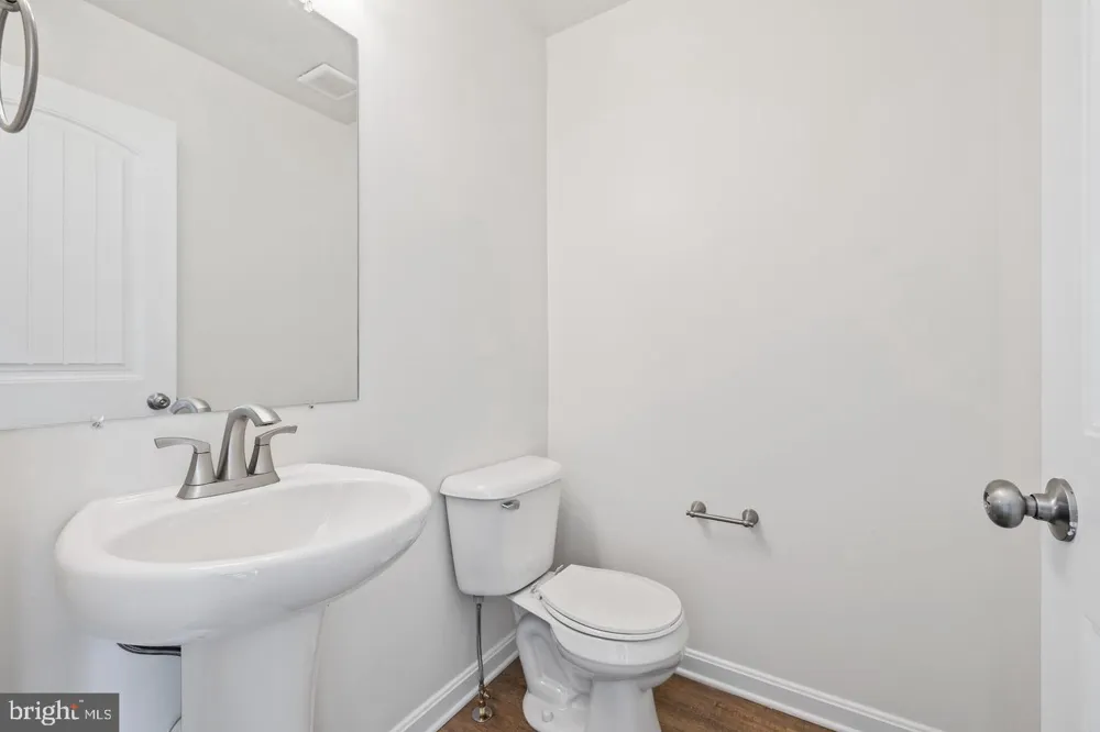 2214 HADLEY BOULEVARD Enola, PA 17025