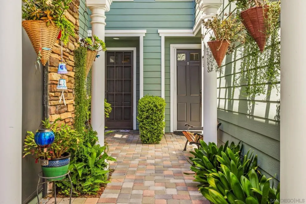 4788 Beachwood Carlsbad, CA 92008