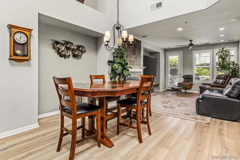 4788 Beachwood Carlsbad, CA 92008