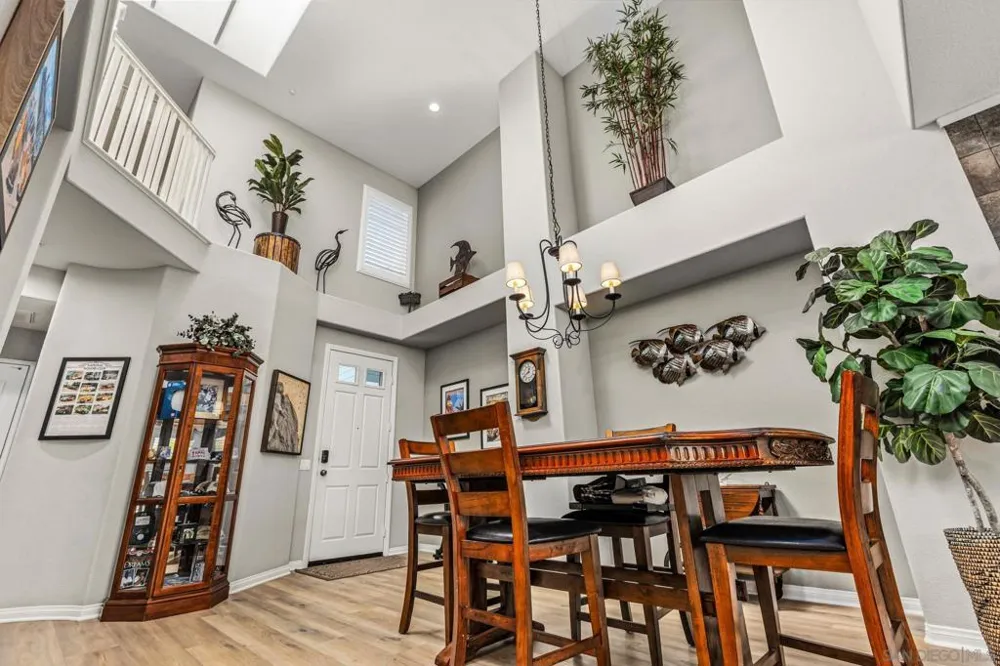 4788 Beachwood Carlsbad, CA 92008