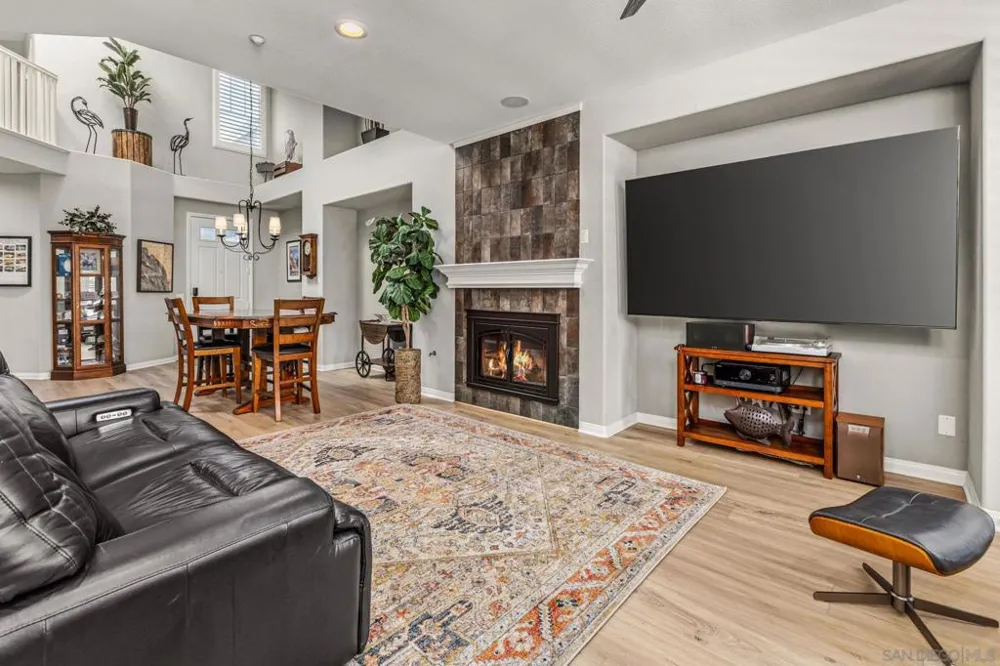 4788 Beachwood Carlsbad, CA 92008