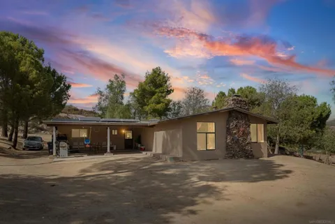 2226 Buckman Springs