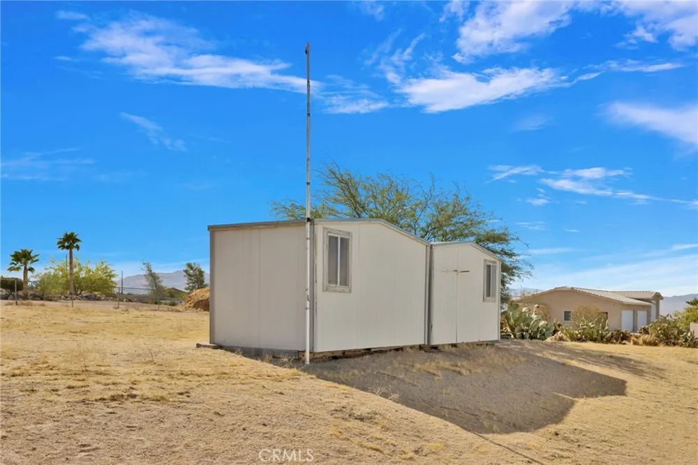 17389 Central Road Apple Valley, CA 92307