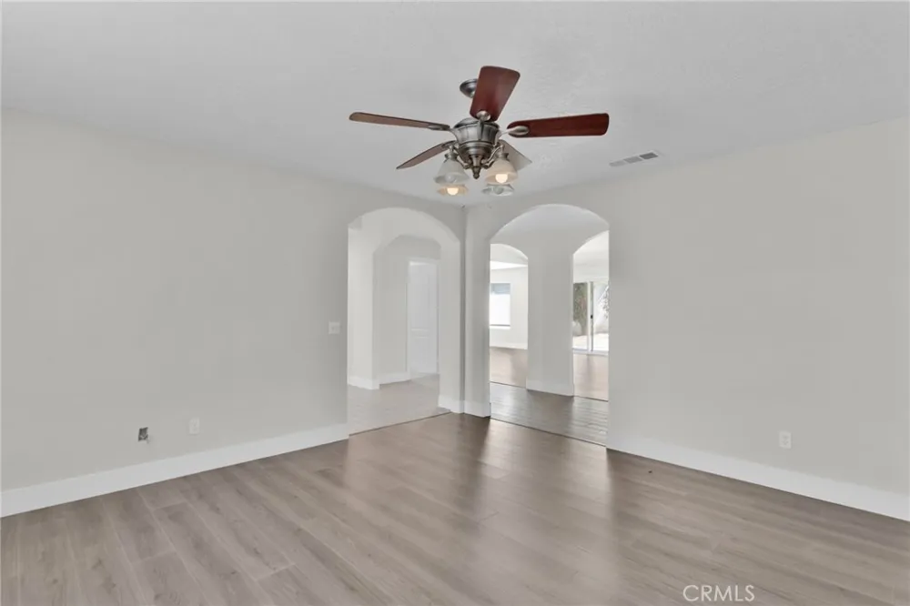 17389 Central Road Apple Valley, CA 92307