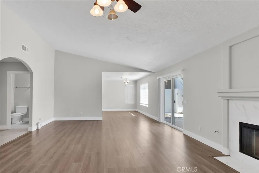 17389 Central Road Apple Valley, CA 92307