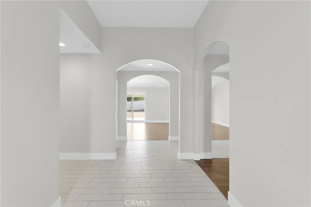 17389 Central Road Apple Valley, CA 92307