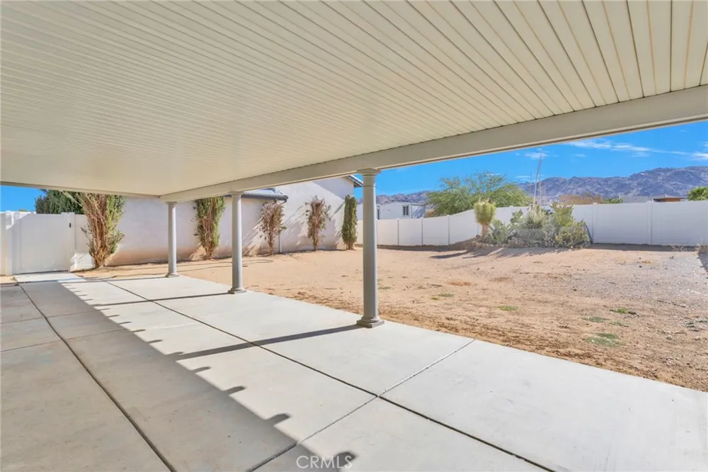 17389 Central Road Apple Valley, CA 92307