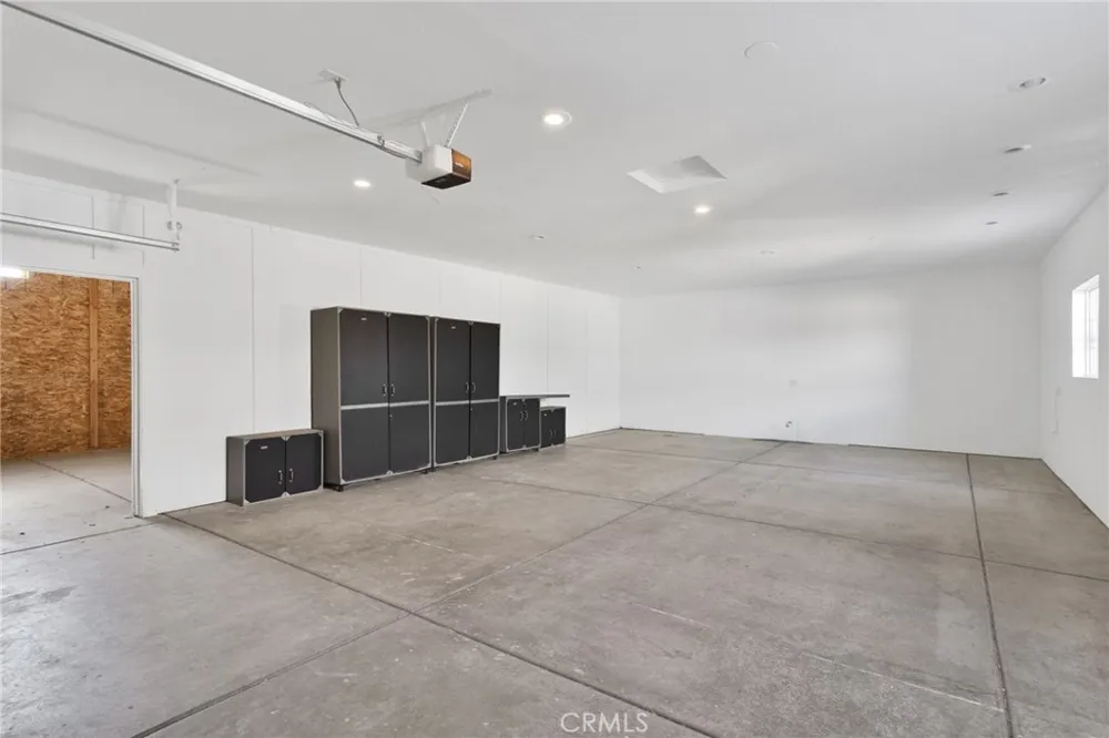 17389 Central Road Apple Valley, CA 92307